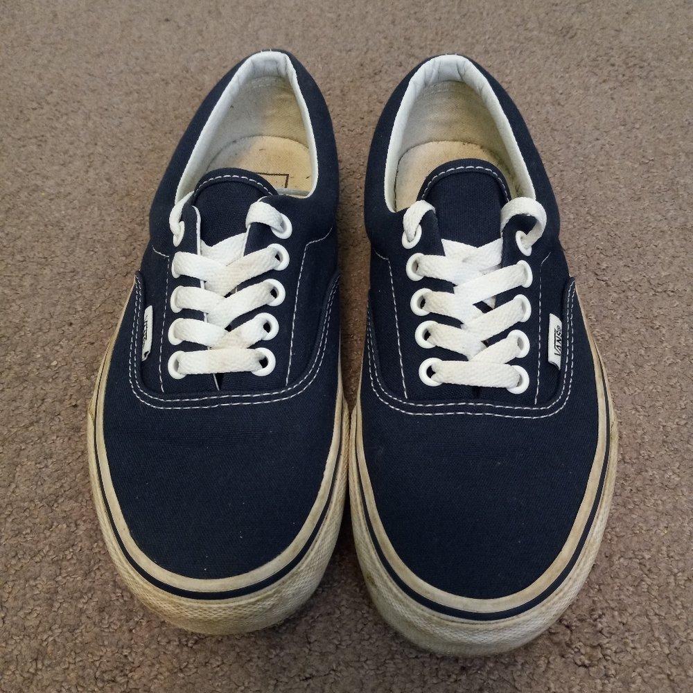 VANS AUTHENTIC